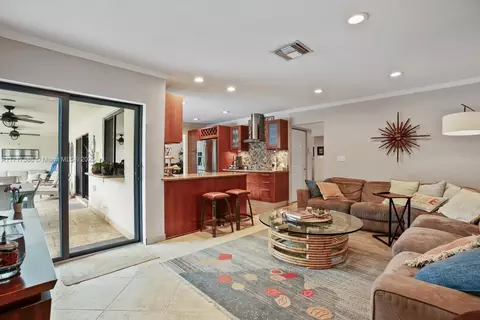 6300 Simmons St, Miami Lakes, FL 33014 photo 12