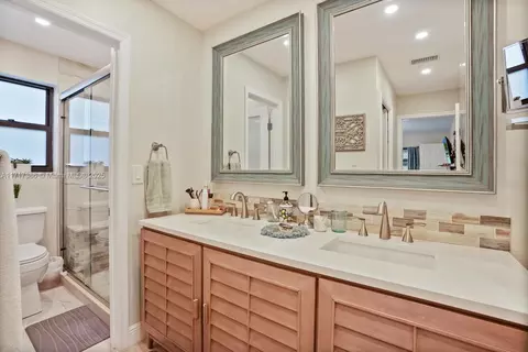 6300 Simmons St, Miami Lakes, FL 33014 photo 17