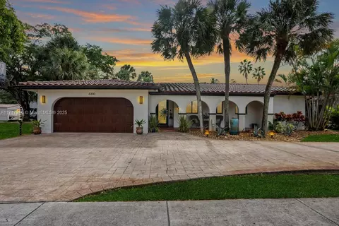 6300 Simmons St, Miami Lakes, FL 33014