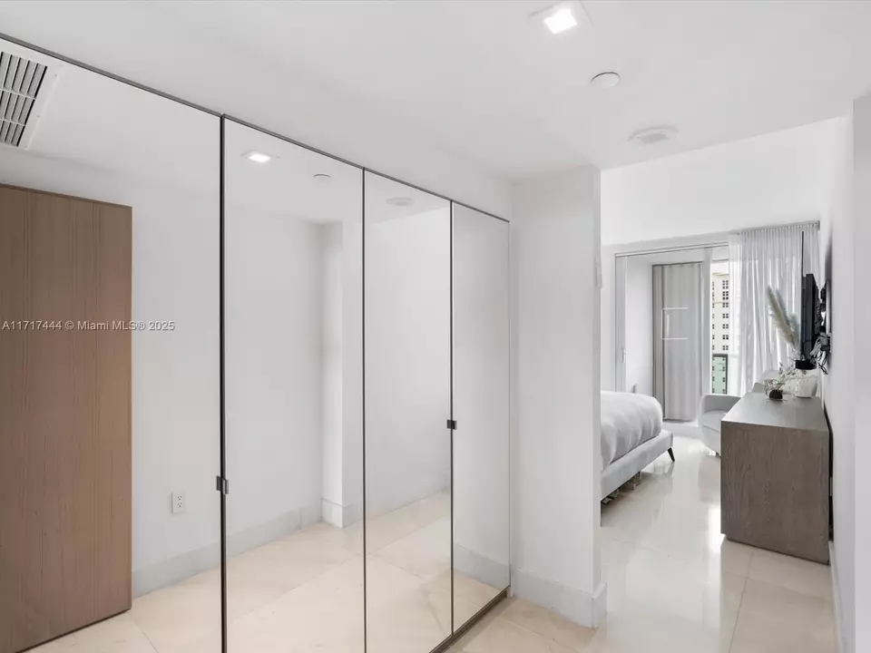 Other - 19955 NE 38th Ct #1103, Aventura, FL 33180 photo 5 of 10