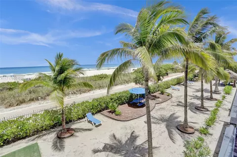 6039 Collins Ave #1403, Miami Beach, FL 33140