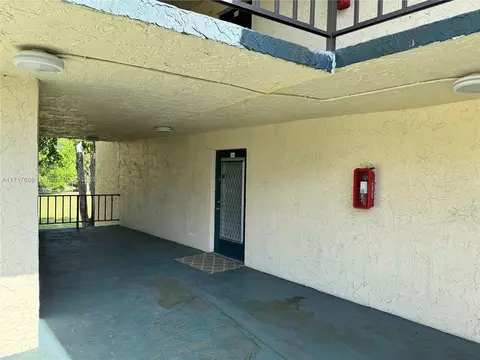 9070 Lime Bay Blvd #212, Tamarac, FL 33321