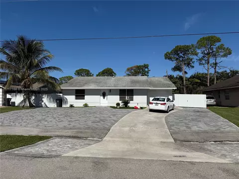 7615 Cocoanut Dr, Lake Worth, FL 33467