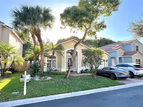 2138 NW 75th Way, Pembroke Pines, FL 33024
