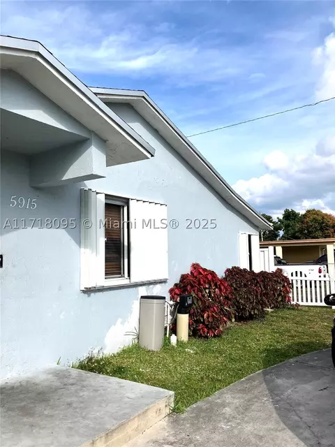 5915 Mayo St, Hollywood, FL 33023
