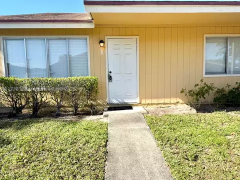 4840 Orleans Ct #A, Haverhill, FL 33415