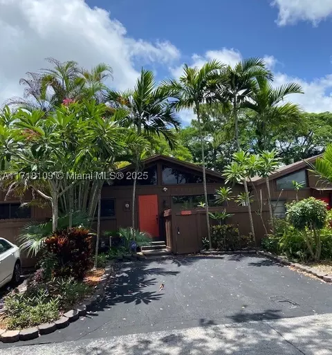 11332 SW 114th Lane Cir, Miami, FL 33176