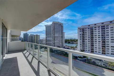 5701 Collins Ave #915, Miami Beach, FL 33140