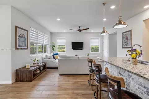 Other - 4705 Eucalyptus Dr, Hollywood, FL 33021 photo 2 of 13