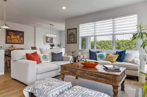 Living - 4705 Eucalyptus Dr, Hollywood, FL 33021 photo 3 of 3