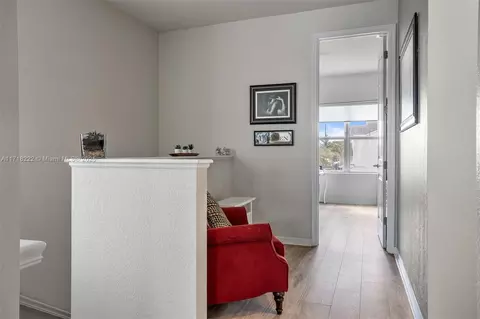 Entry Way - 4705 Eucalyptus Dr, Hollywood, FL 33021 photo 3 of 4