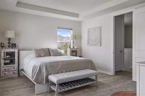 Bedroom - 4705 Eucalyptus Dr, Hollywood, FL 33021 photo 3 of 4