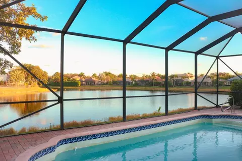 6368 NW 107th Ter, Parkland, FL 33076