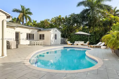 7730 Beachview Dr, North Bay Village, FL 33141