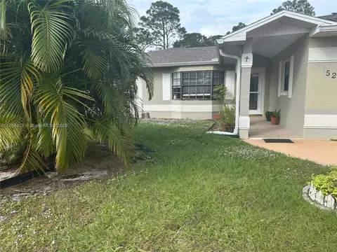 529 Aston Martin Dr, Sebring, FL 33872