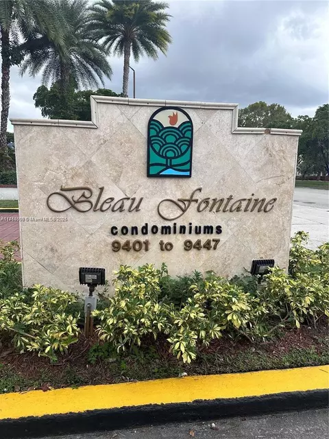 9419 Fontainebleau Blvd #210, Miami, FL 33172