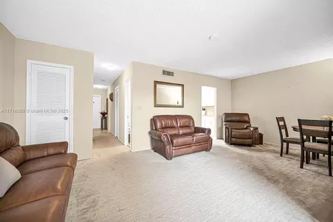 Other - 915 W 80th Pl, Hialeah, FL 33014 photo 3 of 8