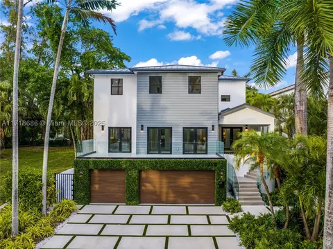 3515 E Fairview St, Miami, FL 33133
