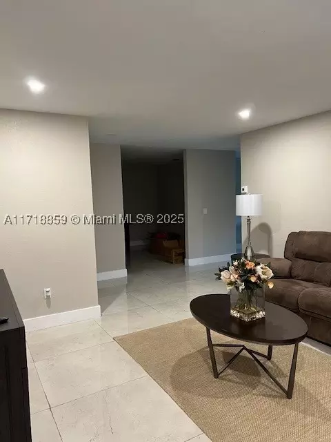 3009 SW 24th St, Miami, FL 33145