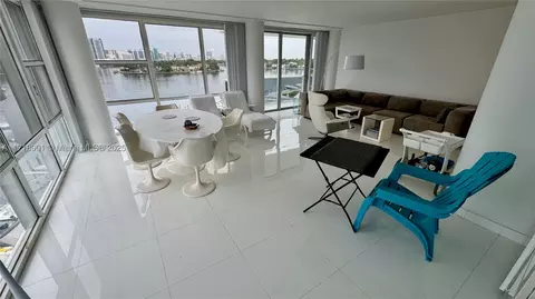 Undisclosed, Miami Beach, FL 33141