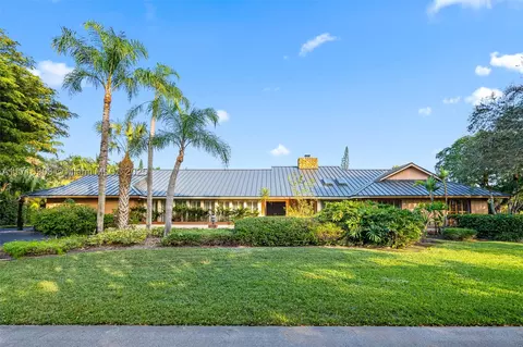 15305 SW 73rd Ct, Palmetto Bay, FL 33157