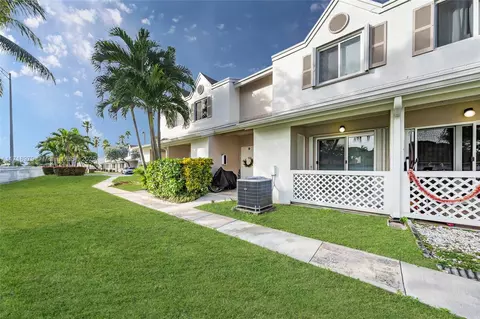 17515 NW 67th Ct #K-22, Hialeah, FL 33015