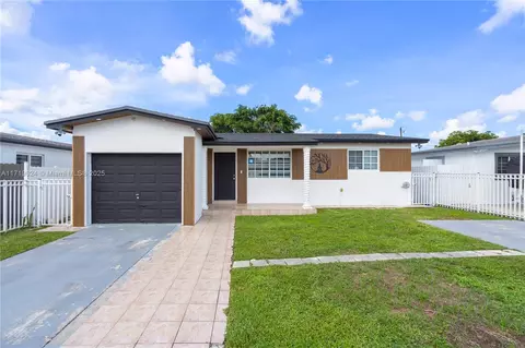 75 W 37th St, Hialeah, FL 33012