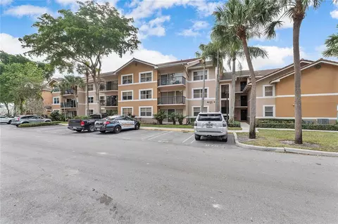 8871 Wiles Rd #204, Coral Springs, FL 33067