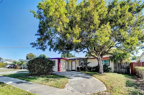 108 N 12th St, Lantana, FL 33462