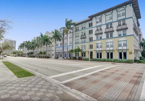 533 NE 3rd Ave #230, Fort Lauderdale, FL 33301