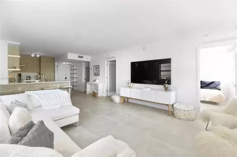 100 Lincoln Rd #1411, Miami Beach, FL 33139