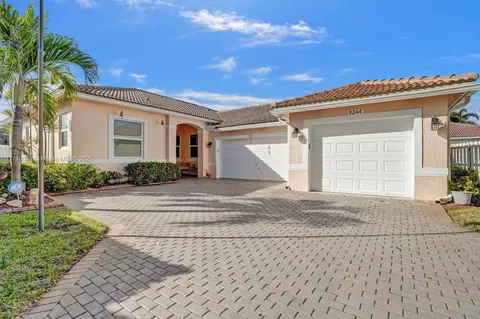 3244 SW 53rd Ct, Fort Lauderdale, FL 33312