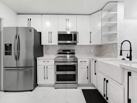 11241 W Atlantic Blvd #306, Coral Springs, FL 33071