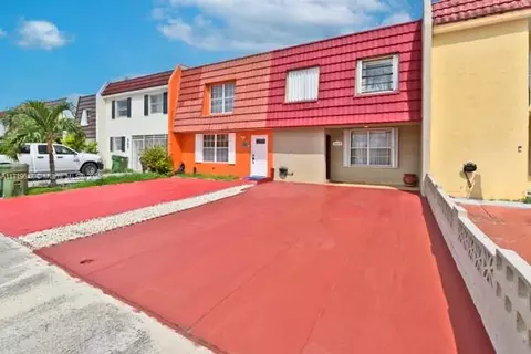 949 W 79th St, Hialeah, FL 33014 photo 2
