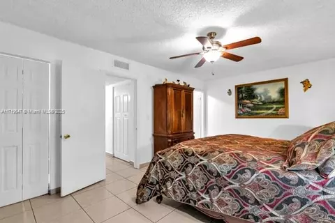 949 W 79th St, Hialeah, FL 33014 photo 23