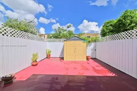 949 W 79th St, Hialeah, FL 33014 photo 9