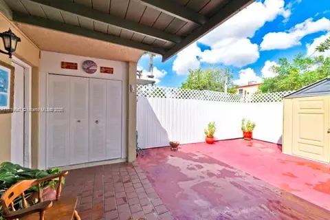 949 W 79th St, Hialeah, FL 33014 photo 6