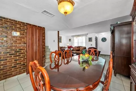 949 W 79th St, Hialeah, FL 33014 photo 13