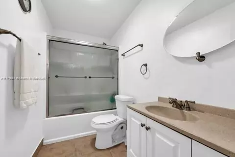 949 W 79th St, Hialeah, FL 33014 photo 26