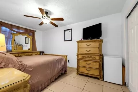 949 W 79th St, Hialeah, FL 33014 photo 27
