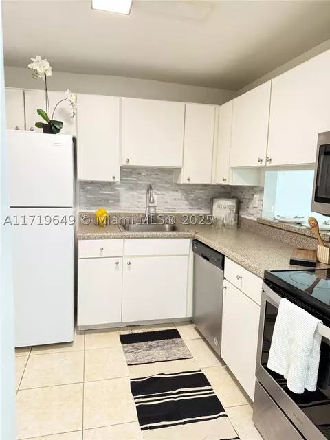 4920 NW 79th Ave #108, Doral, FL 33166