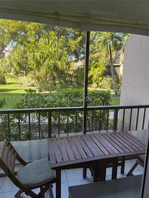 2101 Atlantic Shore Bay #117, Hallandale Beach, FL 33009
