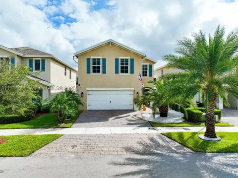 487 NE 6th Pl, Florida City, FL 33034