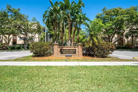 6731 Cypress Rd #104, Plantation, FL 33317