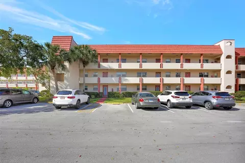 2931 E Sunrise Lakes Dr #202, Sunrise, FL 33322