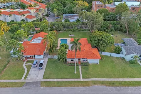 1600 NE 108th St, Miami, FL 33161