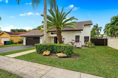 10462 SW 129th Pl, Miami, FL 33186