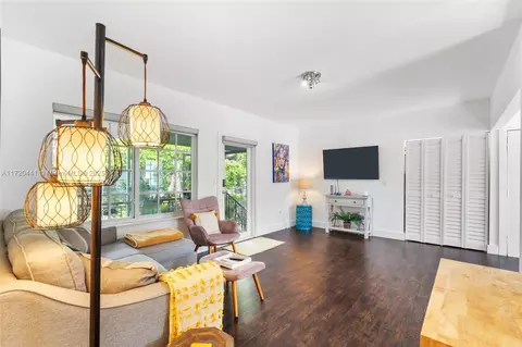 1785 Marseille Dr #3, Miami Beach, FL 33141
