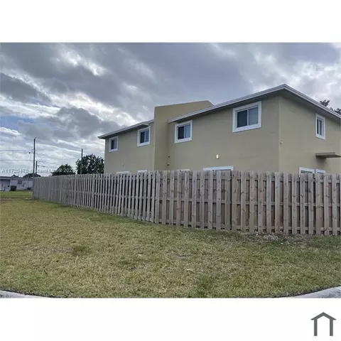 7318 NW 17th Ave, Miami, FL 33147