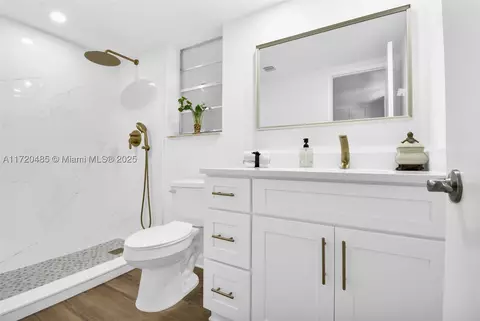 2731 NE 14th St Cswy #130, Pompano Beach, FL 33062